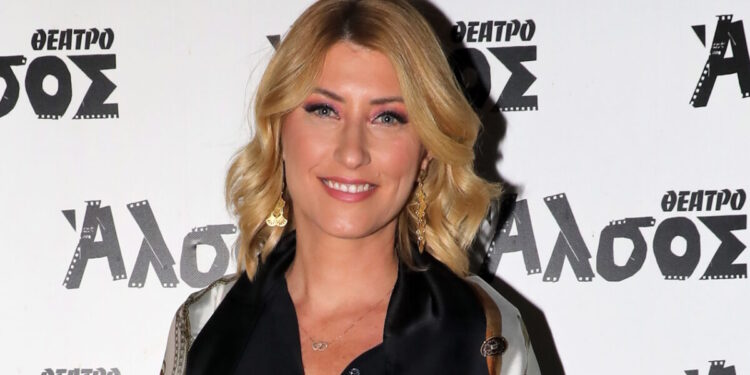 Η Σία Κοσιώνη πήρε εξιτήριο από το νοσοκομείο: Η ανάρτηση του Κώστα Μπακογιάννη και η φωτογραφία από τη ΜΕΘ