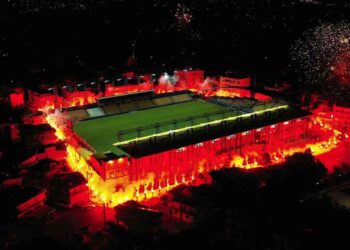 Θύρα 6 – Warriors: «Οι τεράστιοι σύλλογοι χτίζονται με δυνατές έδρες – Να ξανακάνουμε το Αγρίνιο φρούριο»