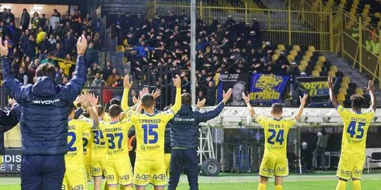 Τον κόσμο της 12ο παίκτη ζητάει η ΠΑΕ Παναιτωλικός με νέο κάλεσμα