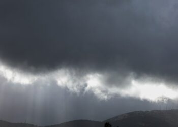 Καιρός: Ποιες περιοχές επηρεάζει η μεταβολή – Καταιγίδες και βοριάδες