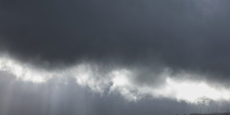 Καιρός: Ποιες περιοχές επηρεάζει η μεταβολή – Καταιγίδες και βοριάδες