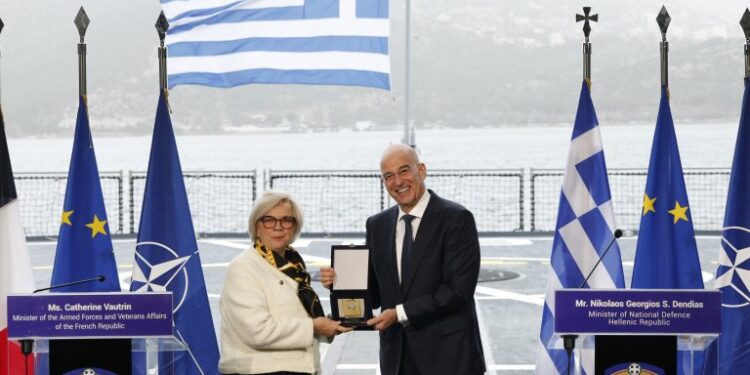 Τηλεφωνική επικοινωνία Νίκου Δένδια με την Κατρίν Βοτρίν με επίκεντρο την αμυντική συμφωνία Ελλάδας – Γαλλίας