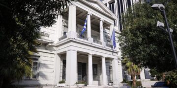 Live οι κοινές δηλώσεις των ΥΠΕΞ Ελλάδας και Μαρόκου