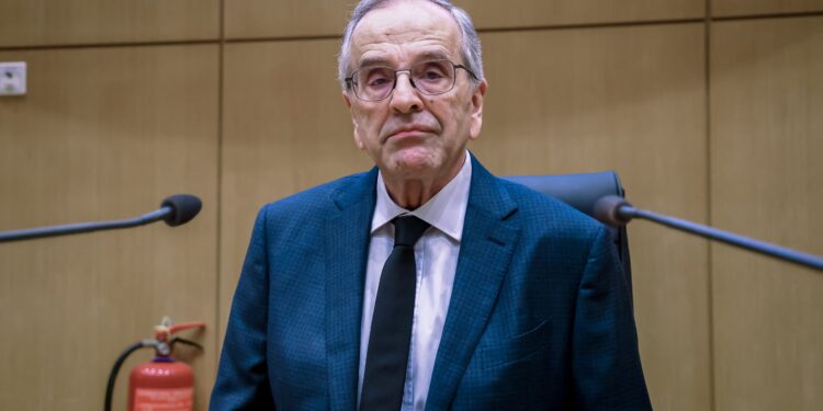 Αντιπαράθεση Σαμαρά – Μητσοτάκη: «Δεν βλέπω κανένα απολύτως περιθώριο συνεννόησης» λέει ο πρωθυπουργός