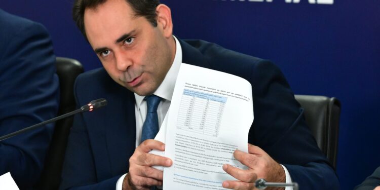Οικονομικά μέτρα ΔΕΘ: Πώς αυξάνεται ο μισθός για ελεύθερους επαγγελματίες, συνταξιούχους, δημοσίους υπαλλήλους και αγρότες – Πίνακες και παραδείγματα