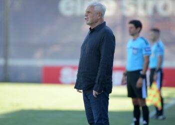 Βοσνιάδης: «Δεν ξεκινήσαμε καλά το πρωτάθλημα, θέλουμε δουλειά» (video)