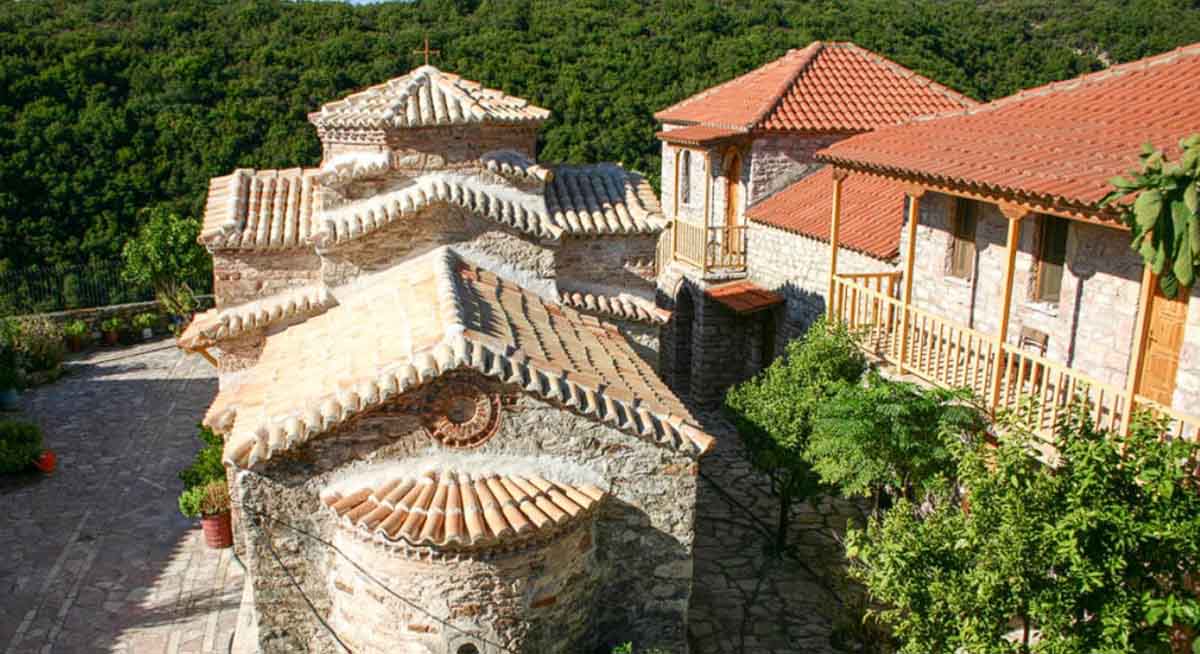 Έναρξη εργασιών αναστηλώσεως της Ιεράς Μονής Μυρτιάς