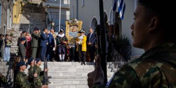 Επιμνημόσυνη Δέηση και ρίψη στεφάνων για την 454η Επέτειο της Ναυμαχίας της Ναυπάκτου (φωτο)