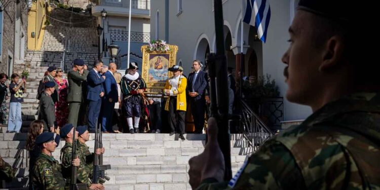 Επιμνημόσυνη Δέηση και ρίψη στεφάνων για την 454η Επέτειο της Ναυμαχίας της Ναυπάκτου (φωτο)